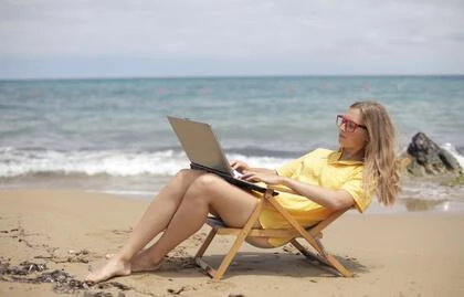 Gaming Laptop Beach